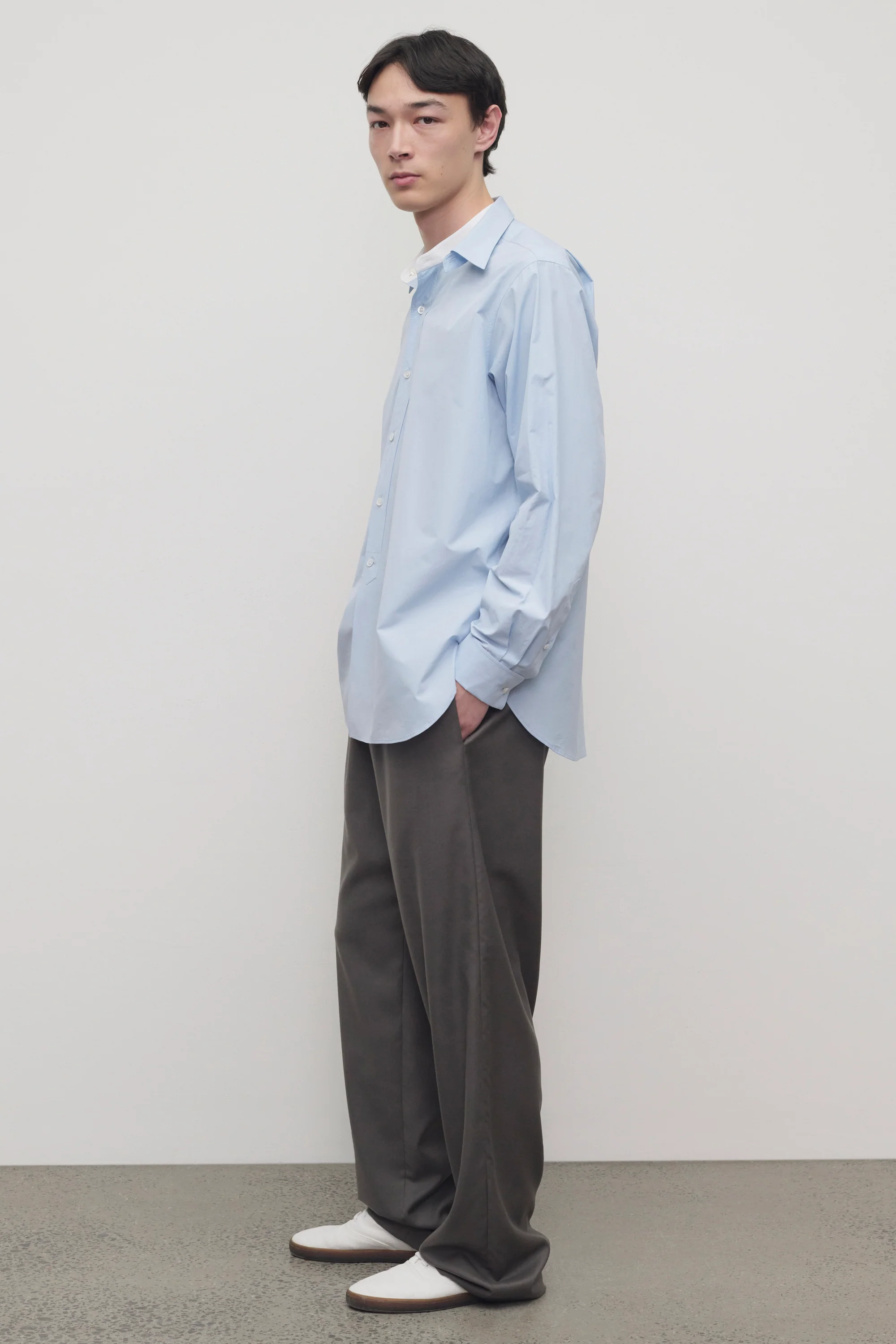 Ari Pant - Image 4