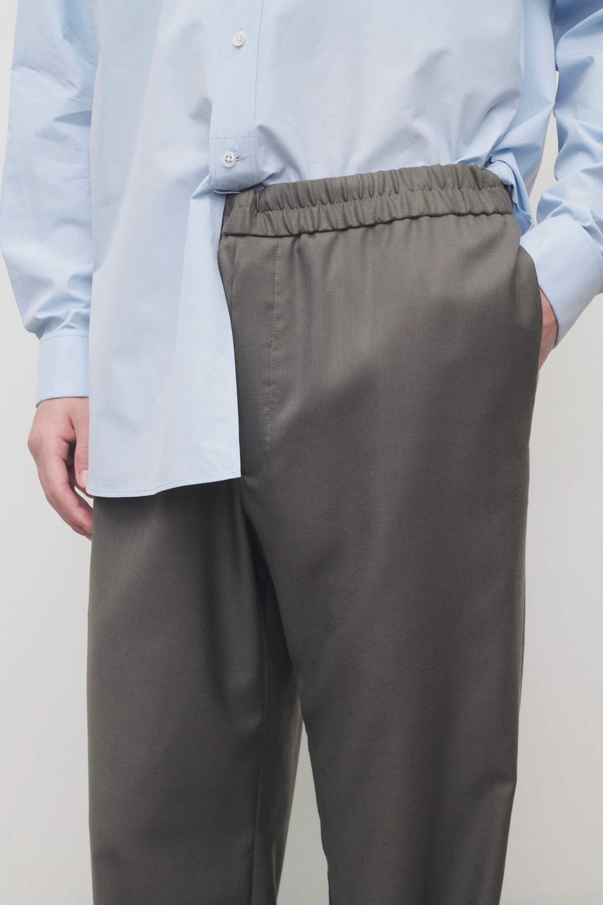 Ari Pant - Image 6