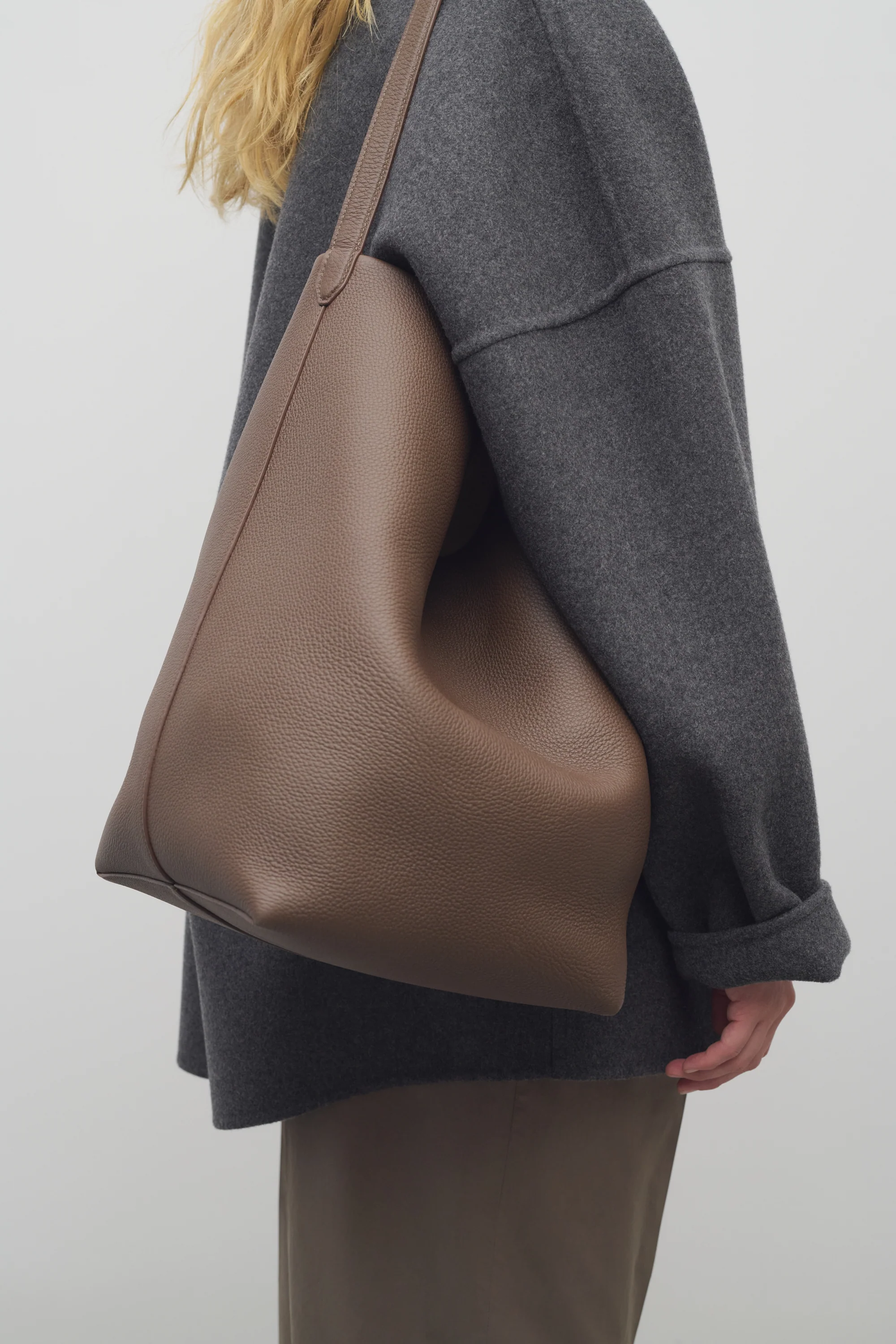 Large N/S Park Tote Bag - Image 4