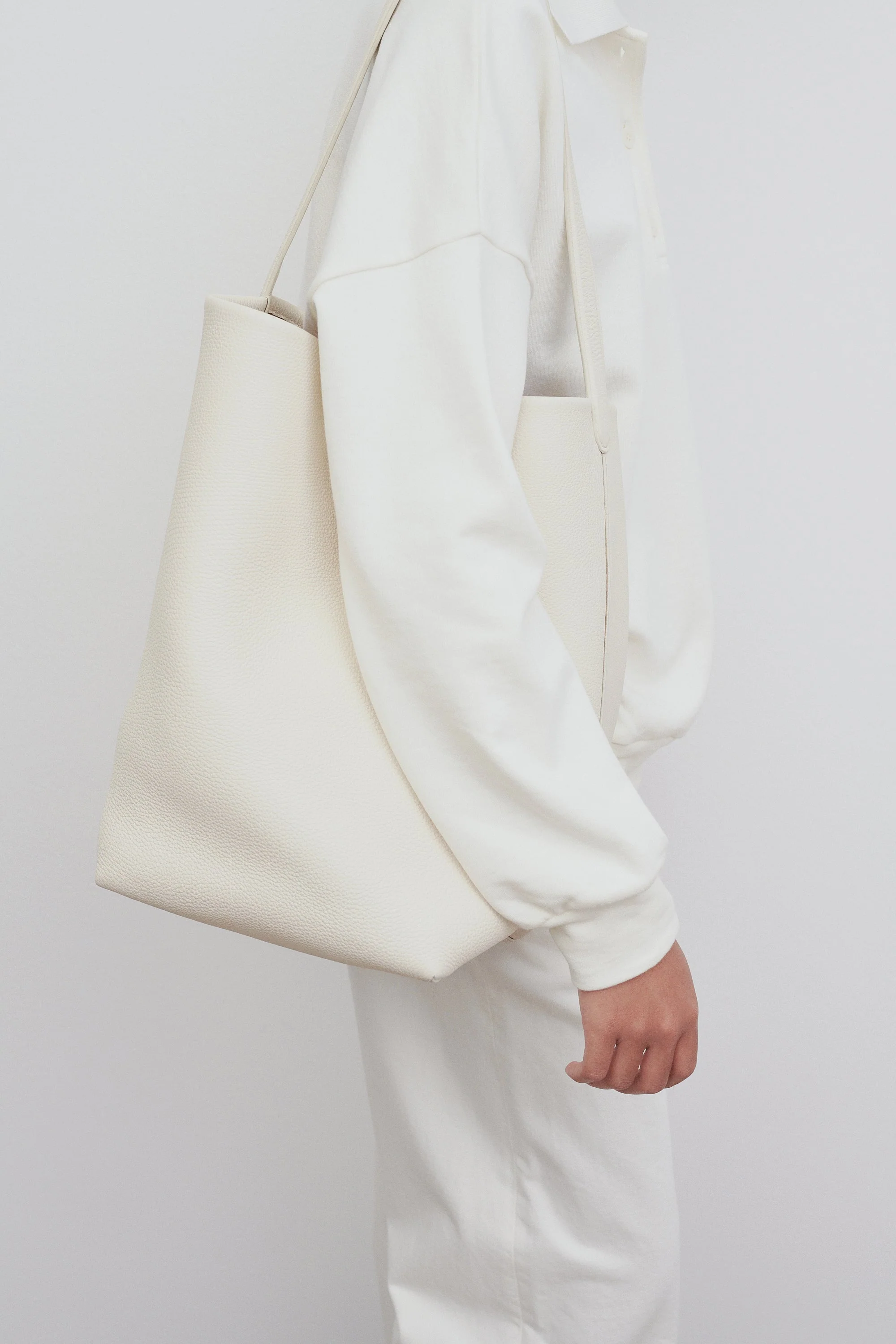 Large N/S Park Tote Bag - Image 4