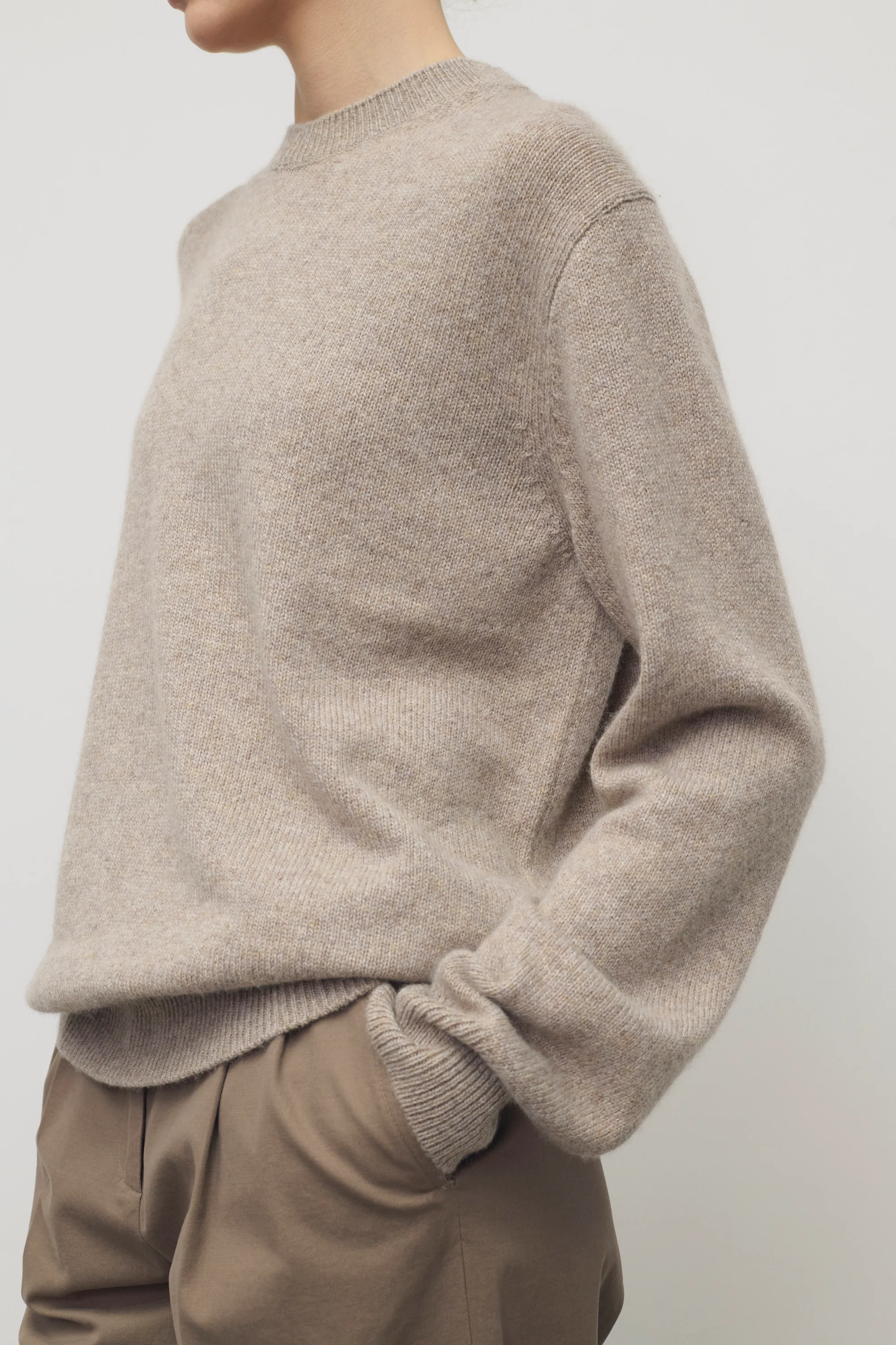 Noval Sweater - Image 6